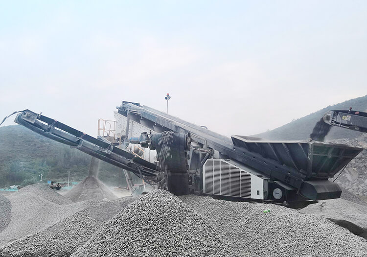 Crawler mobile screening station 